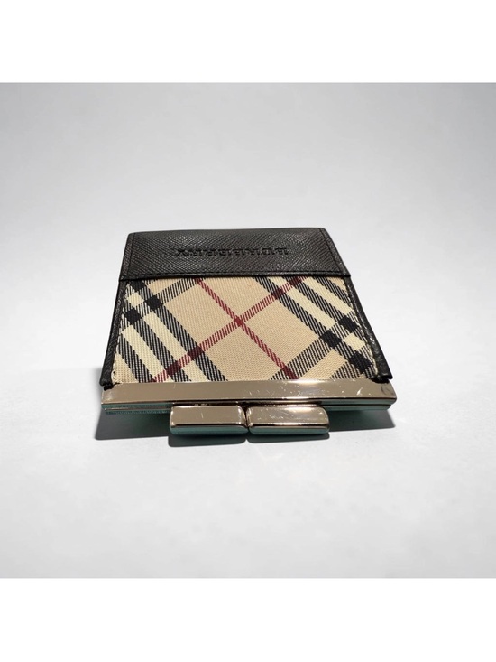 Burberry Kiss-lock Coin Purse in iconic Nova Check Canvas